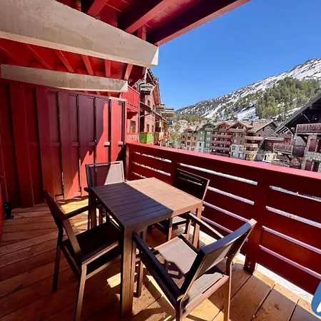 Bright & Spacious 1 Bed - Arc 1950 - Sources De Marie *